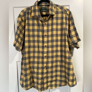 Orvis Men’s active fit plaid short sleeve‎ button down shirt, size XL